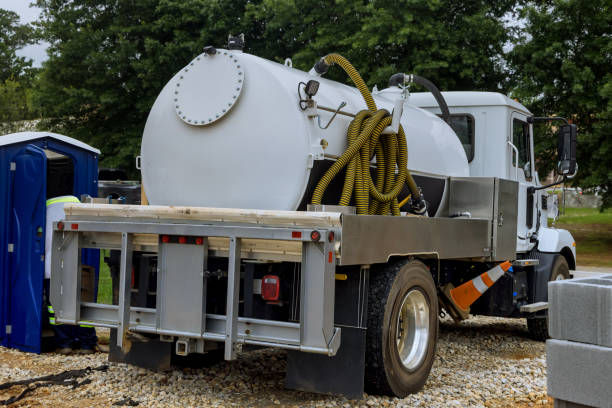 Best Portable restroom trailer rental  in Burgaw, NC